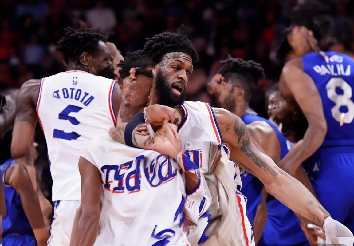 76人胜爵士：团队协作与球星对决盘点(图2)